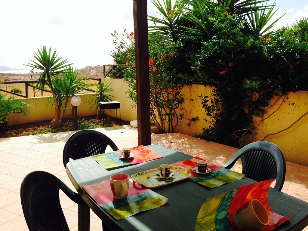 Villa Baia Di Cornino Custonaci Phòng bức ảnh
